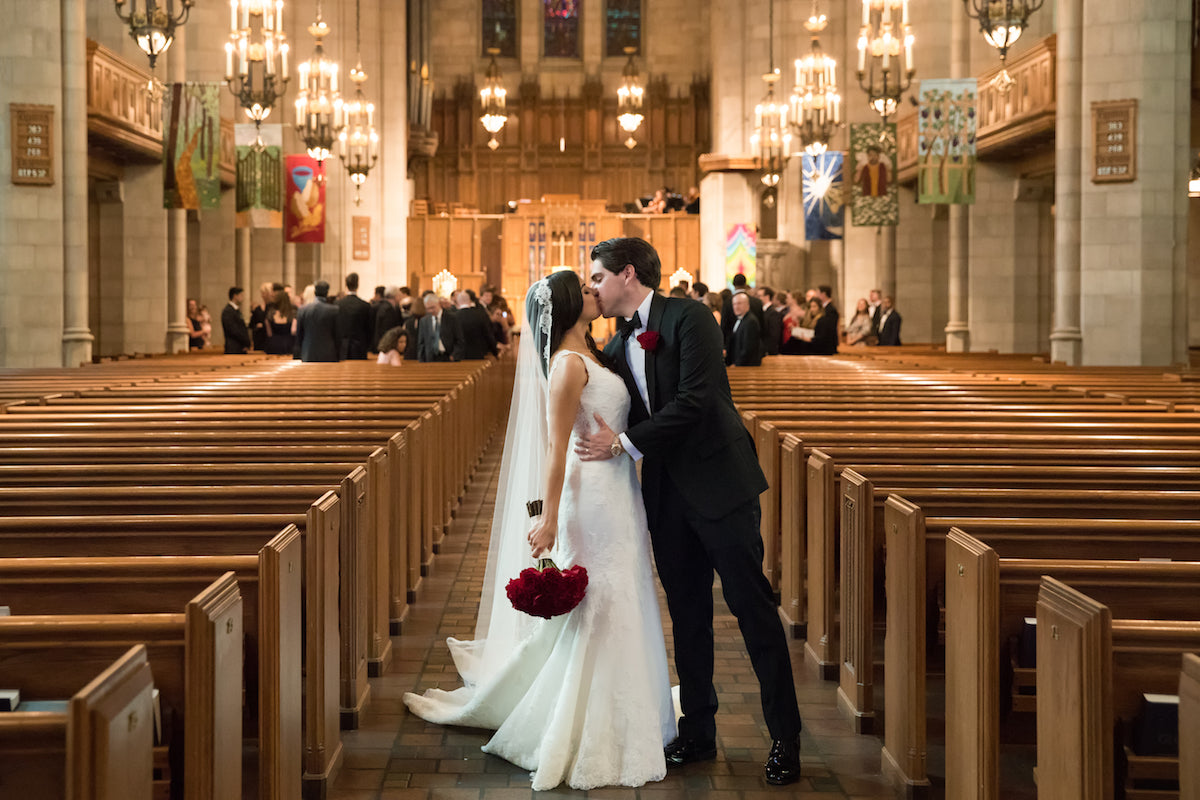 How to Overcome Wedding Day Challenges for Photographers