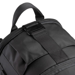 Photo compartment includes 38mm aluminum secure hook closure to prevent accidental panel opening when picking up heavy loads