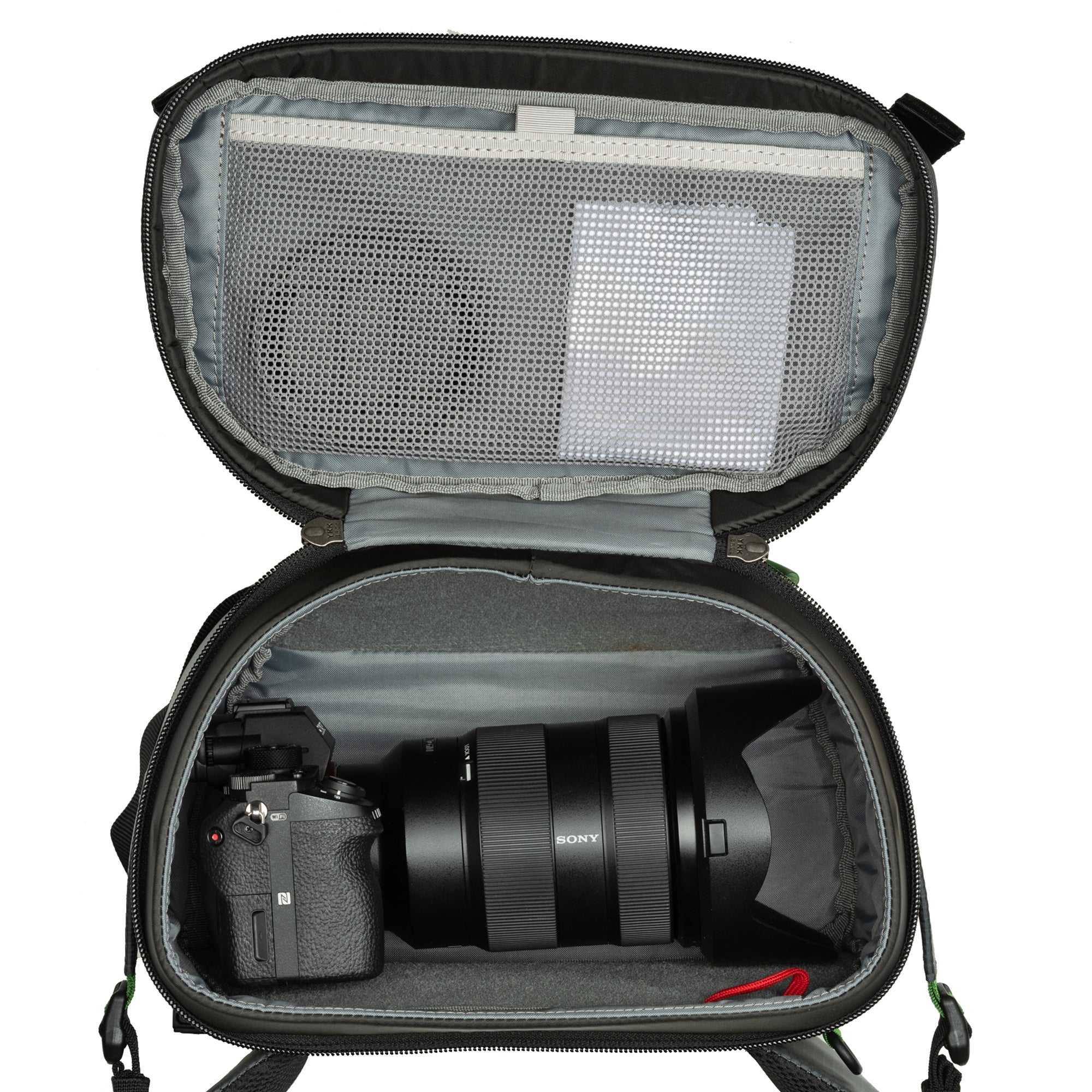 Fits one gripped Mirrorless or DSLR kit with 3–5 lenses or one ungripped Mirrorless or DSLR body with 24–70mm f/2.8 attached