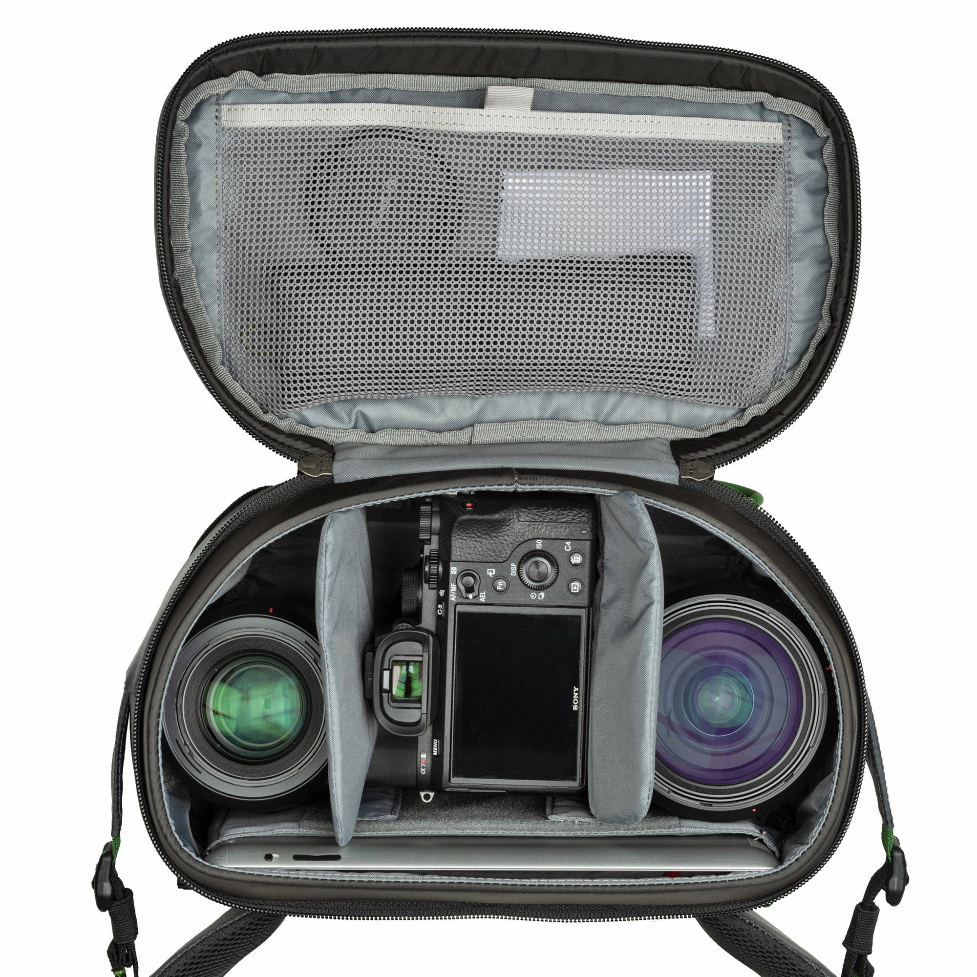 Fits one gripped Mirrorless or DSLR kit with 3–5 lenses or one ungripped Mirrorless or DSLR body with 70-200mm f/2.8 attached