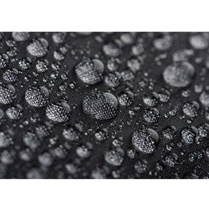 Seam-sealed rain cover included