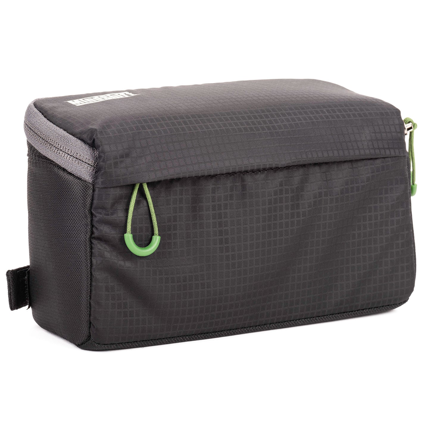 Rear zippered pocket