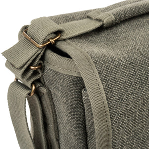 DWR treated 100% cotton canvas exterior with metal hardware