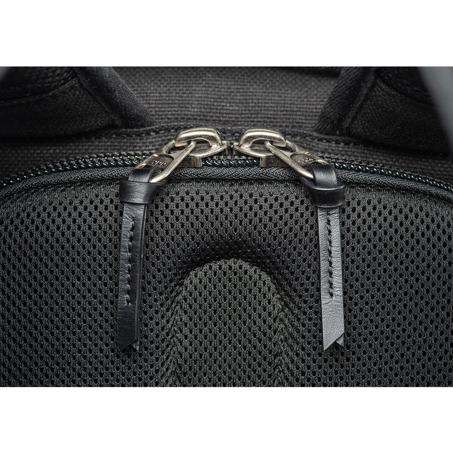 Genuine leather zipper pulls