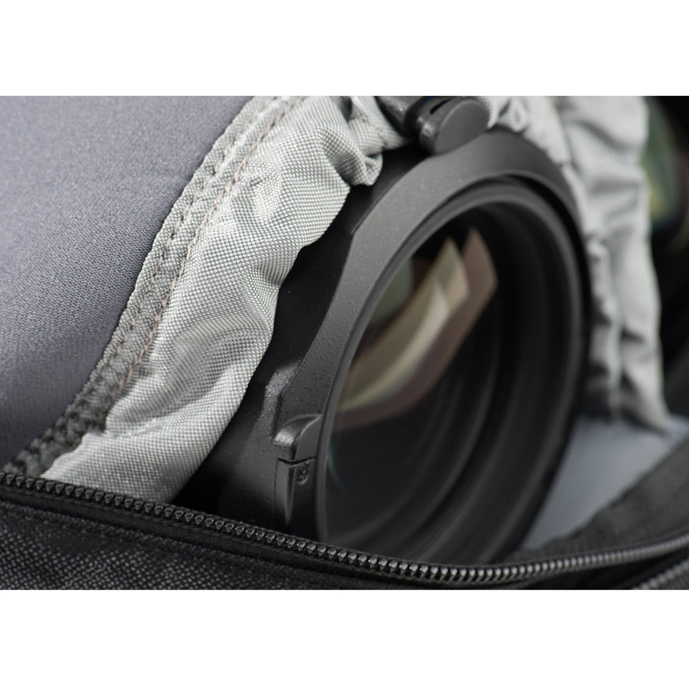 
                  
                    Neoprene pockets and wrap for cameras, lenses or personal items
                  
                