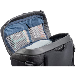Mesh organizer pocket(s) under the lid