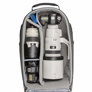 Fits 2 bodies with lenses attached or a gripped body with a 200–400mm f/4 attached