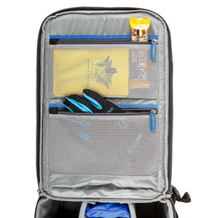 Mesh interior pockets
