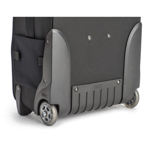 Extra tall wheel housings protect your bag from scrapes and scratches