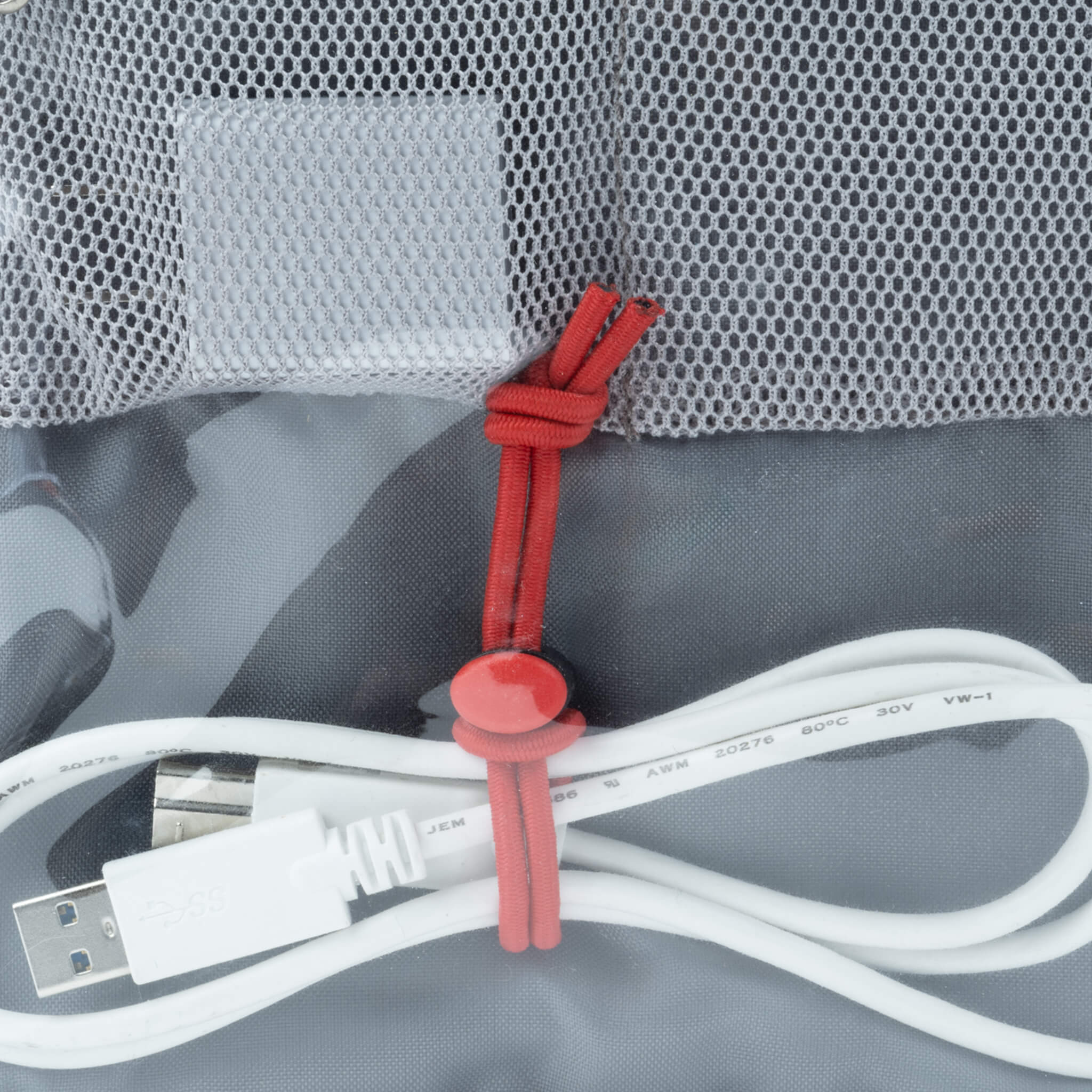 Organisez câbles avec pochettes Think Tank Cable Management™ V2.0