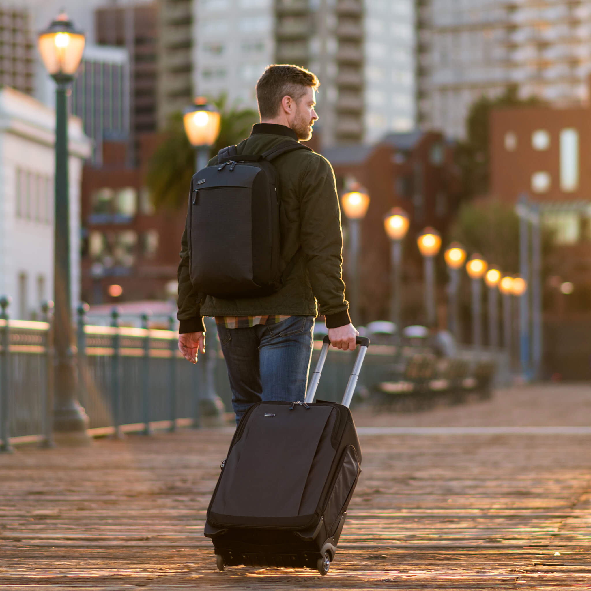 Venturing Observer Travel Roller & Backpack Bundle