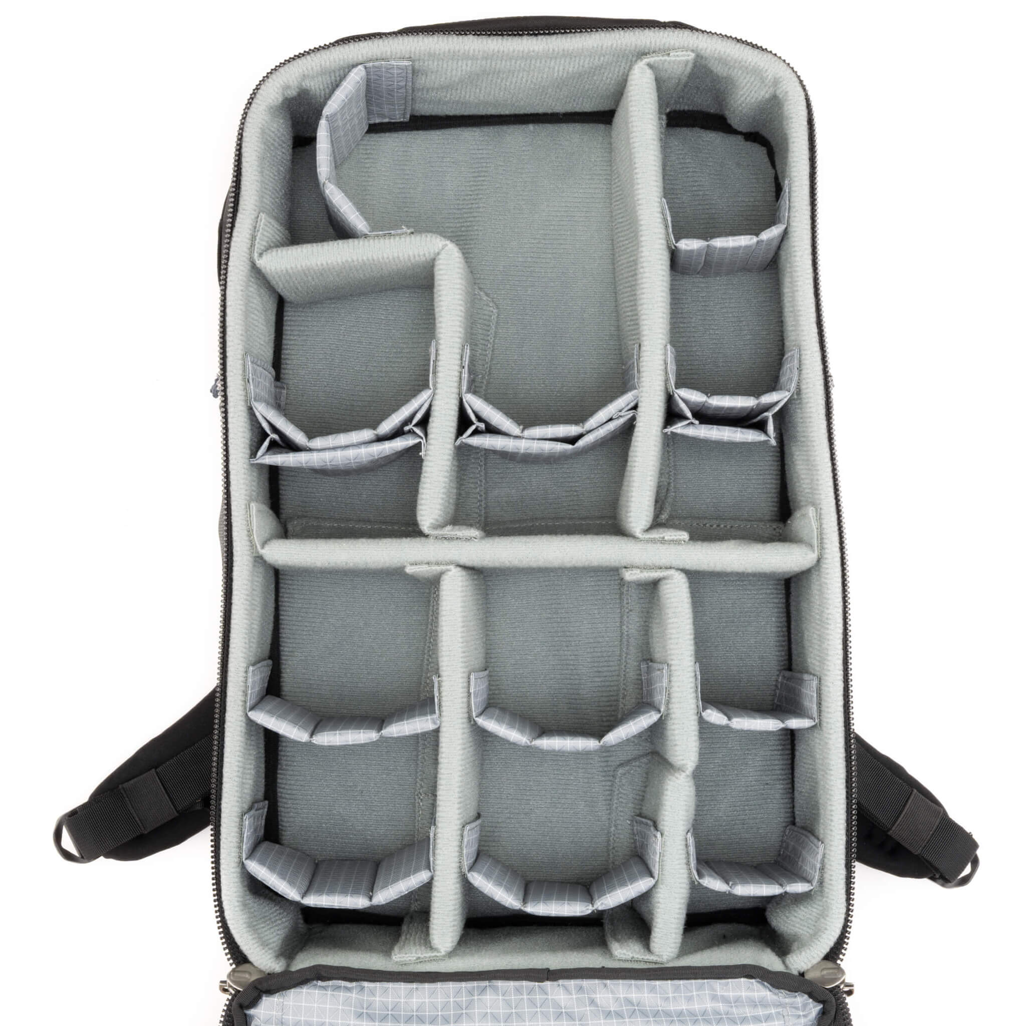 NEW - Airport™ Essentials 26L