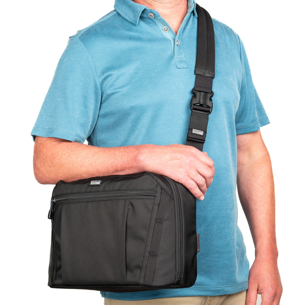 20 outlet messenger bag