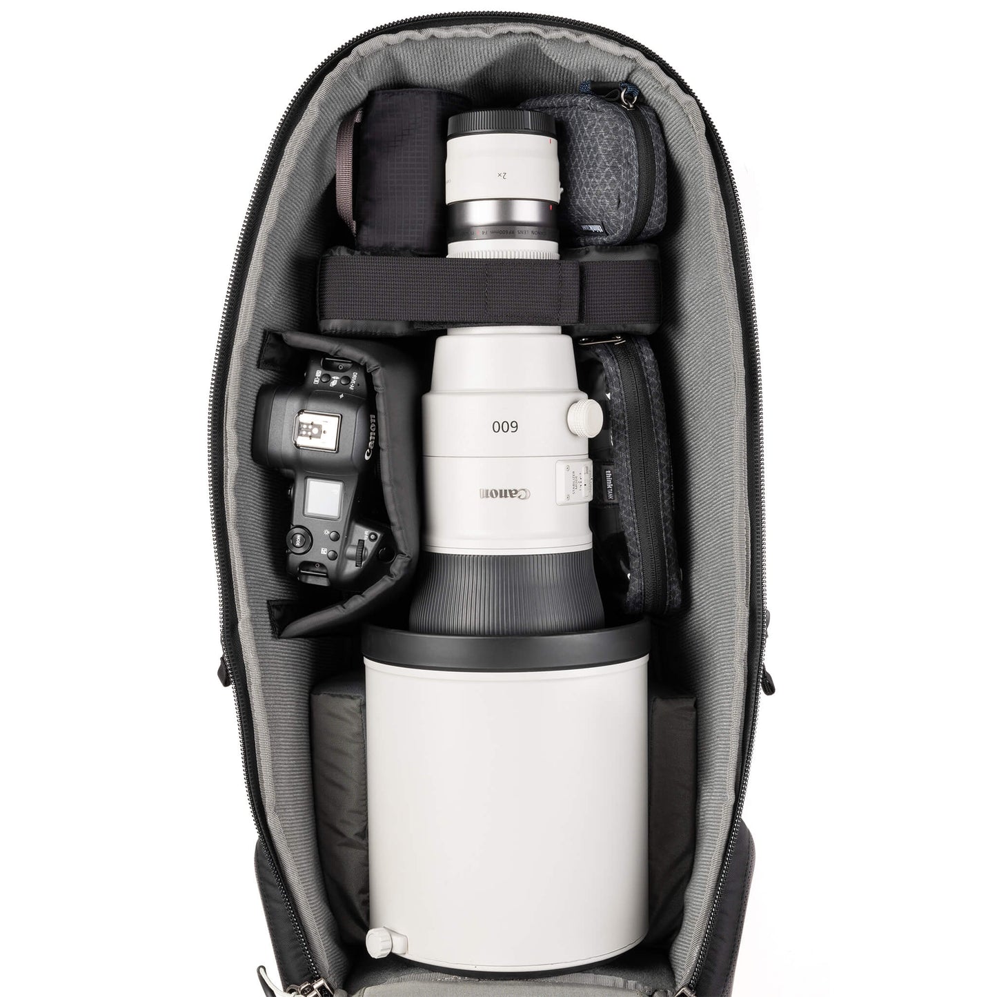 
                  
                    Fits 600mm f/4.0 with 2x teleconverter
                  
                