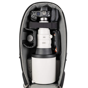 Designed to carry and protect long glass, up to 600mm f/4 attached to a gripped body with a teleconverter or adapter