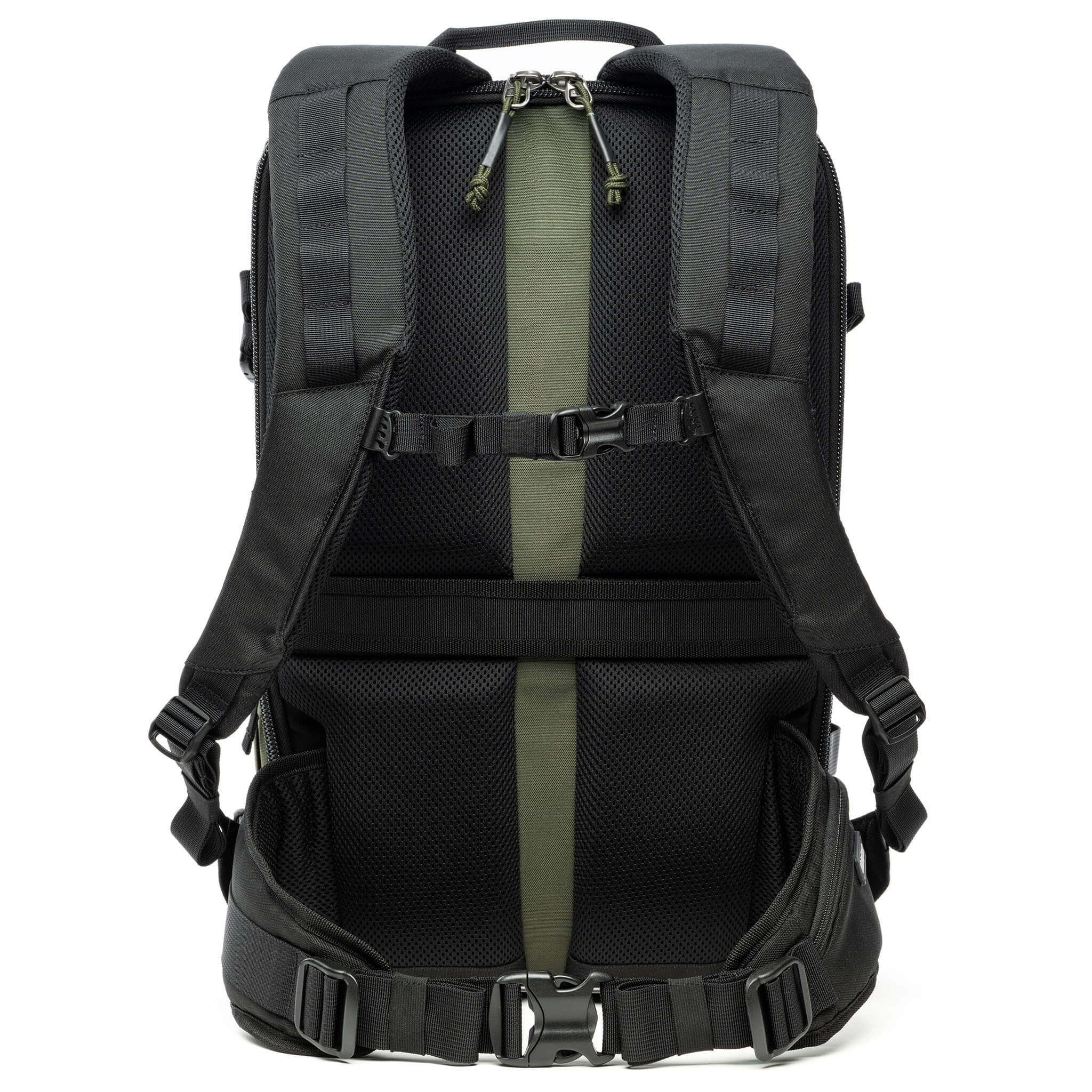 Plush, air mesh-covered harness system ensures optimum comfort and moisture control