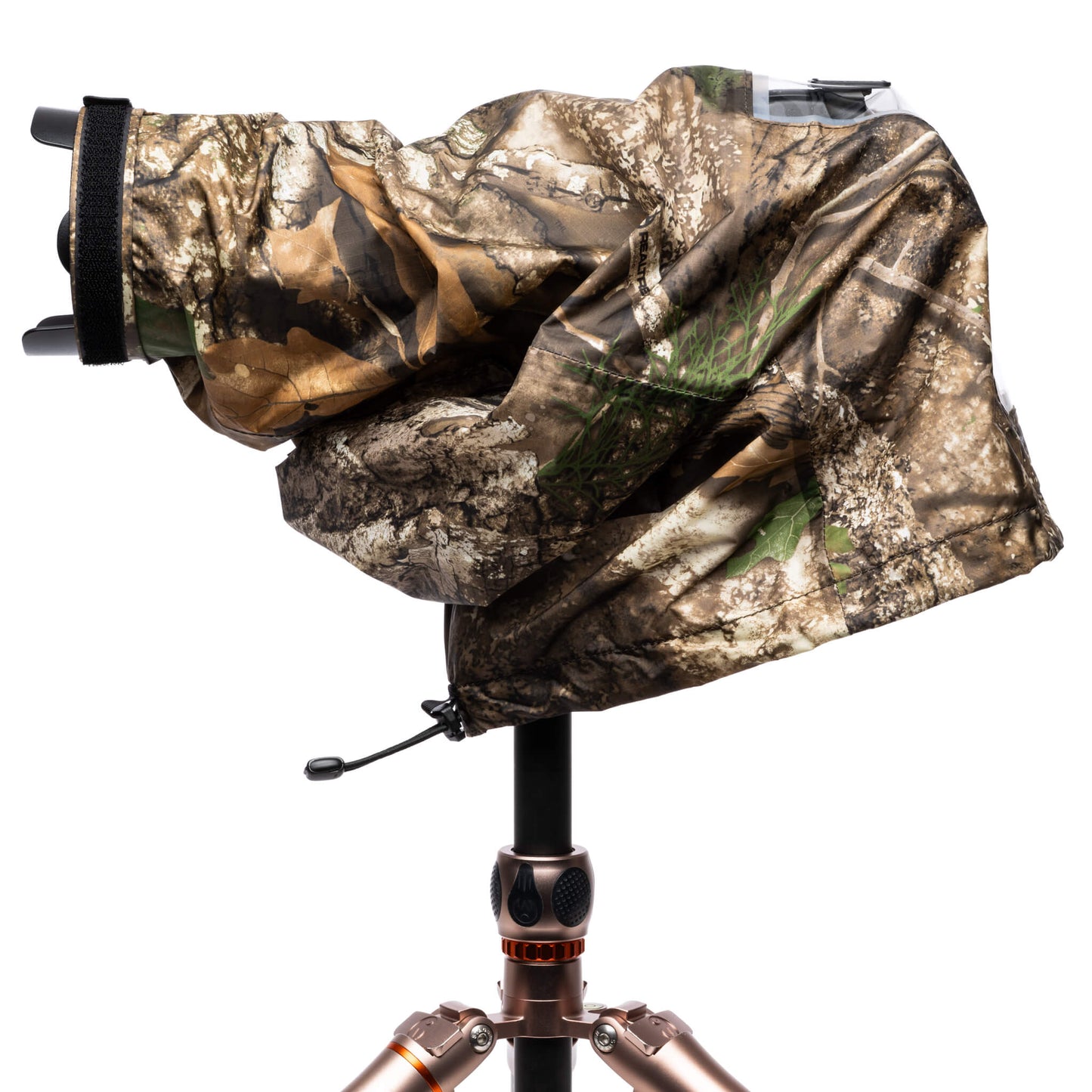 
                  
                    Realtree® APX Camo pattern helps you blend into the environment 
                  
                