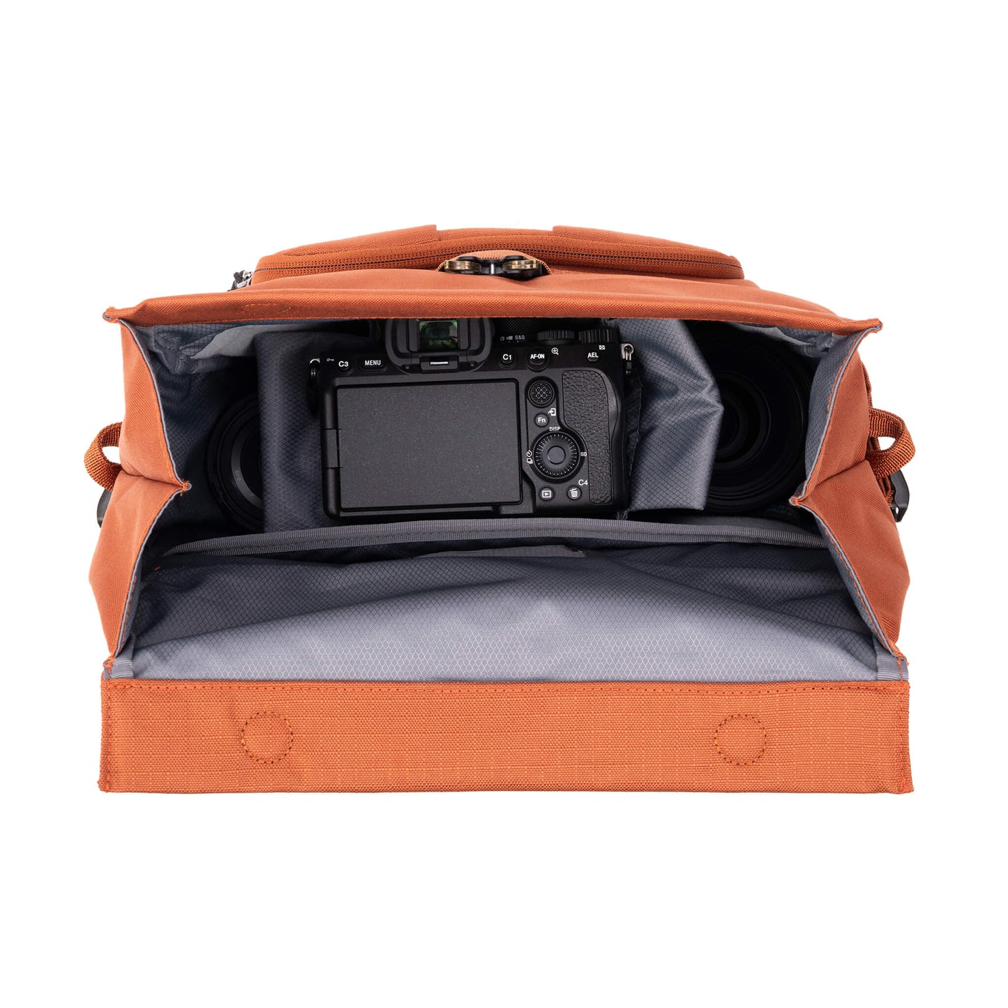 
                  
                    FocusPoint® Crossbody 8L
                  
                