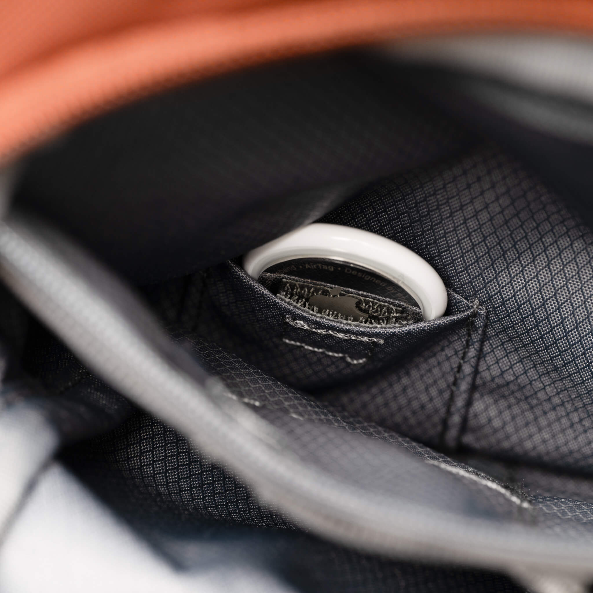 FocusPoint® Crossbody 13L