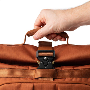 FocusPoint® Crossbody 8L