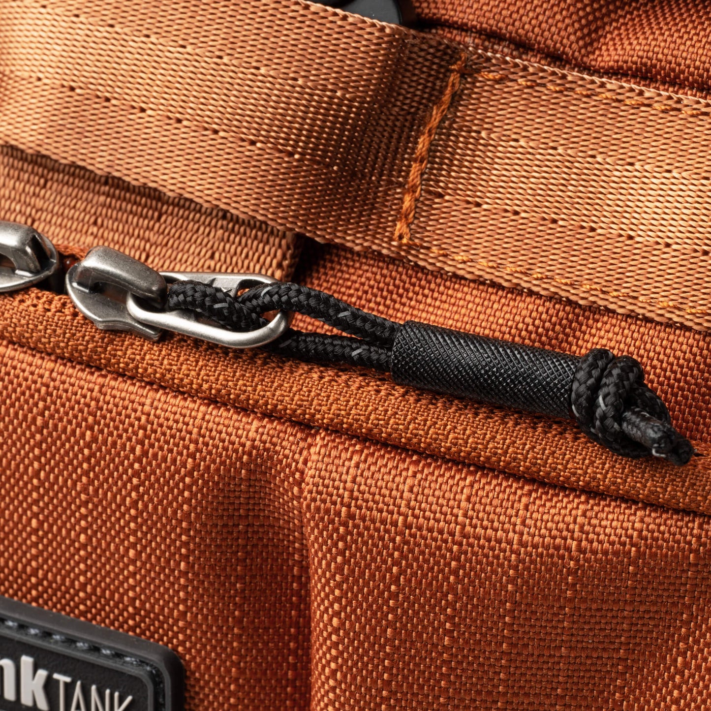 
                  
                    FocusPoint® Crossbody 13L
                  
                