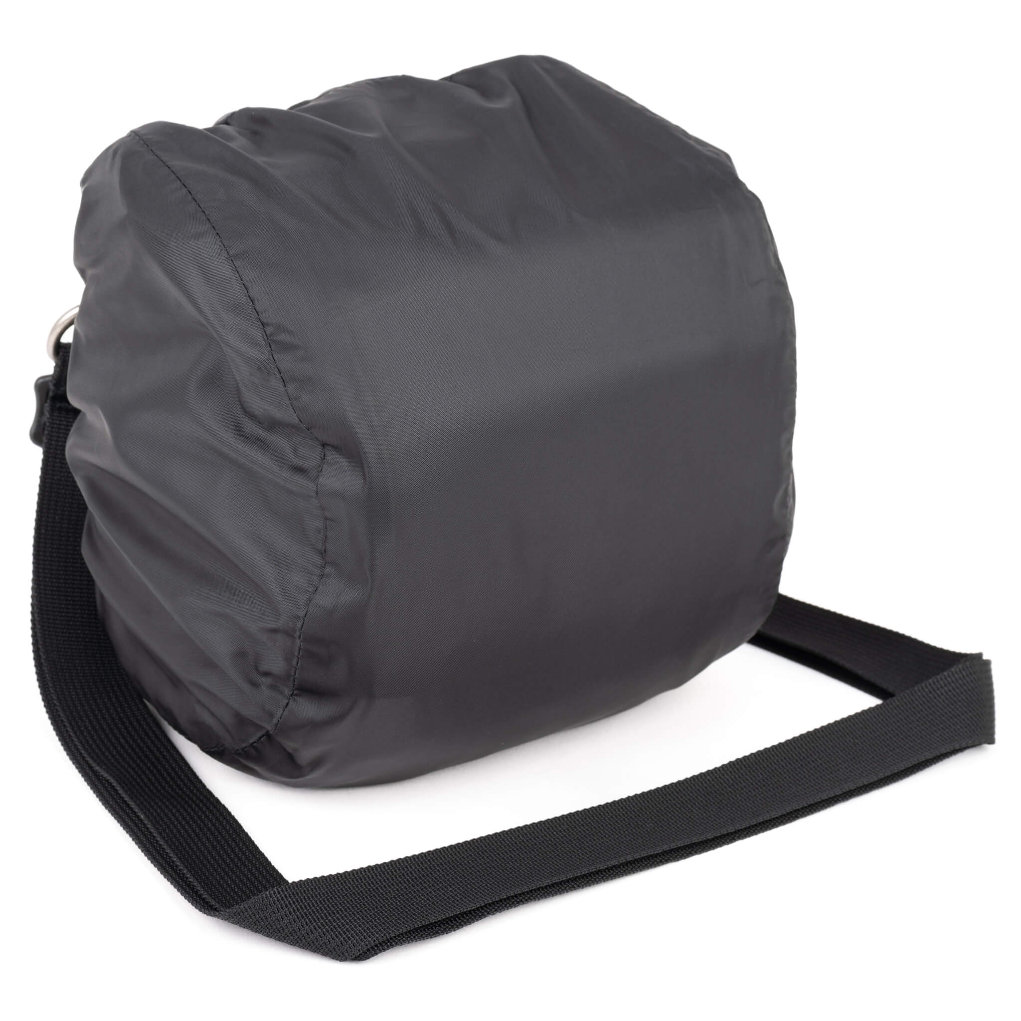 Seam-sealed rain cover included