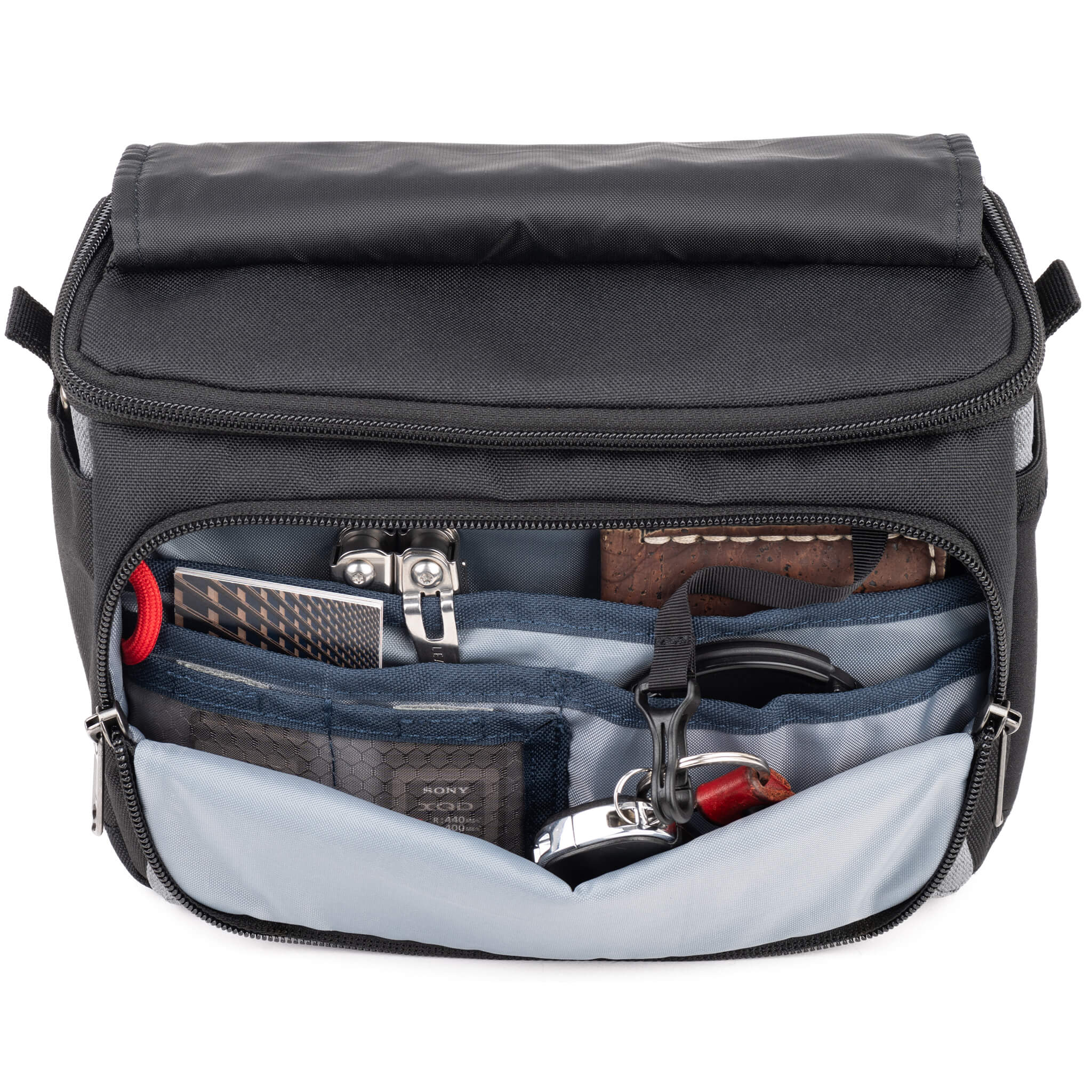 Easy-access dimensional front zippered pocket and accessory organizer