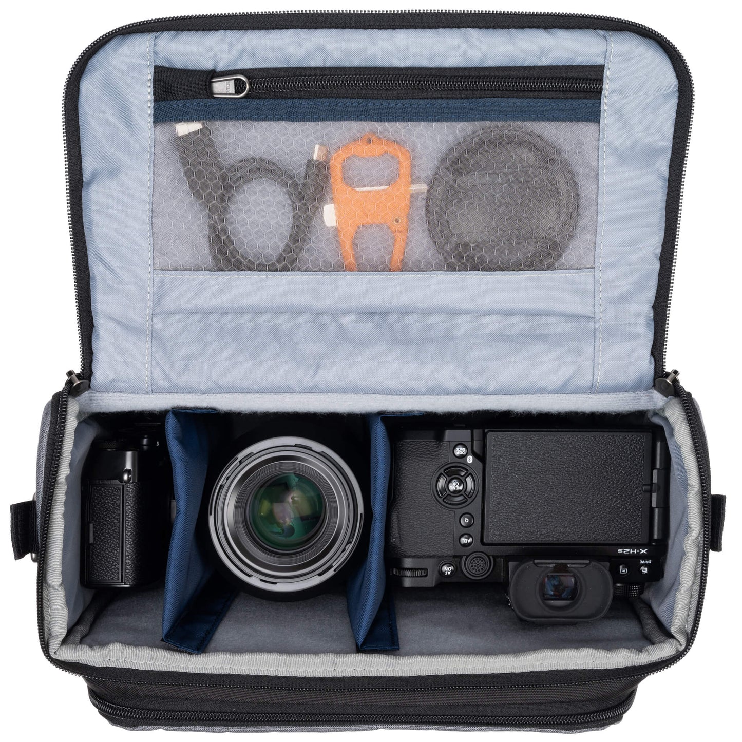 
                  
                    Fits one standard mirrorless body plus 2 to 4 lenses: short to medium f/4 and f/2.8 zooms or short to medium primes.
                  
                