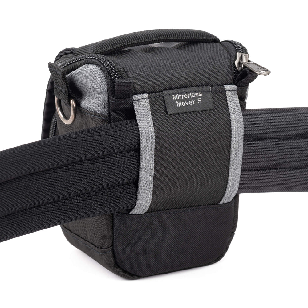 
                  
                    Belt pass-through easily converts the bag to a belt pack
                  
                