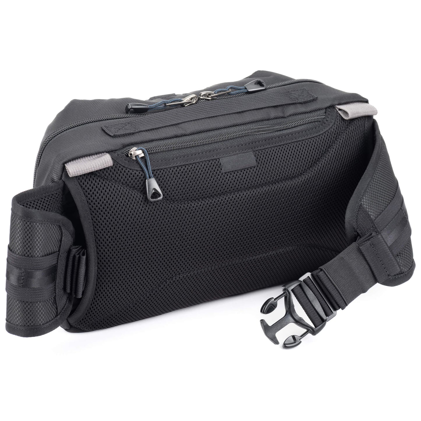 
                  
                    Tuck away waist belt
                  
                