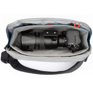 Fits a 70-200mm attached