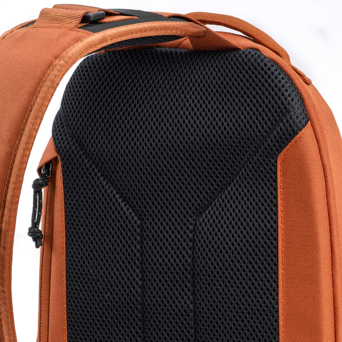 
                  
                    Breathable air mesh back panel with cushioned foam provides all-day comfort
                  
                