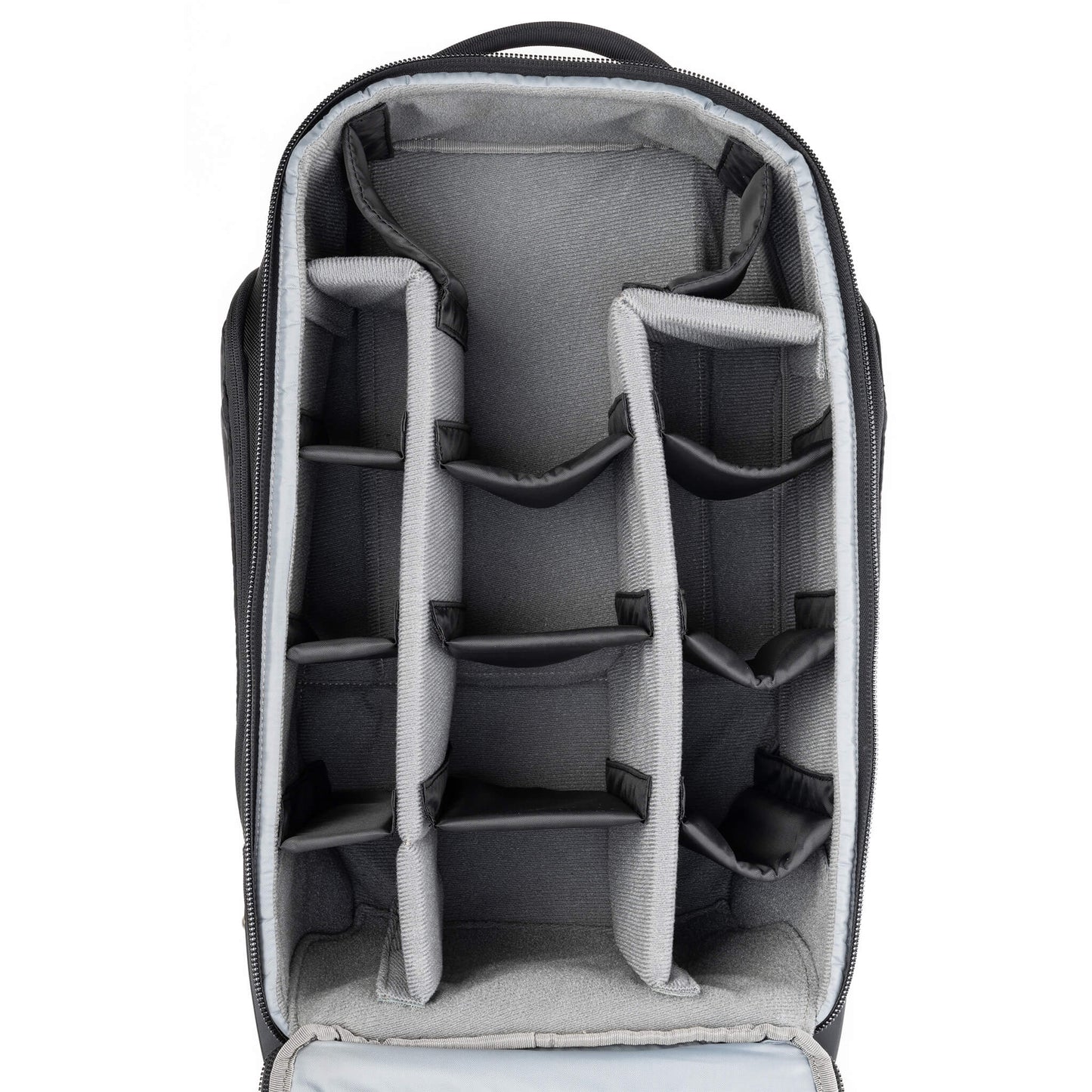 
                  
                    Large photo gear capacity with a fully opening front panel to view, access, and organize the foam-protected and fully customizable photo compartment
                  
                