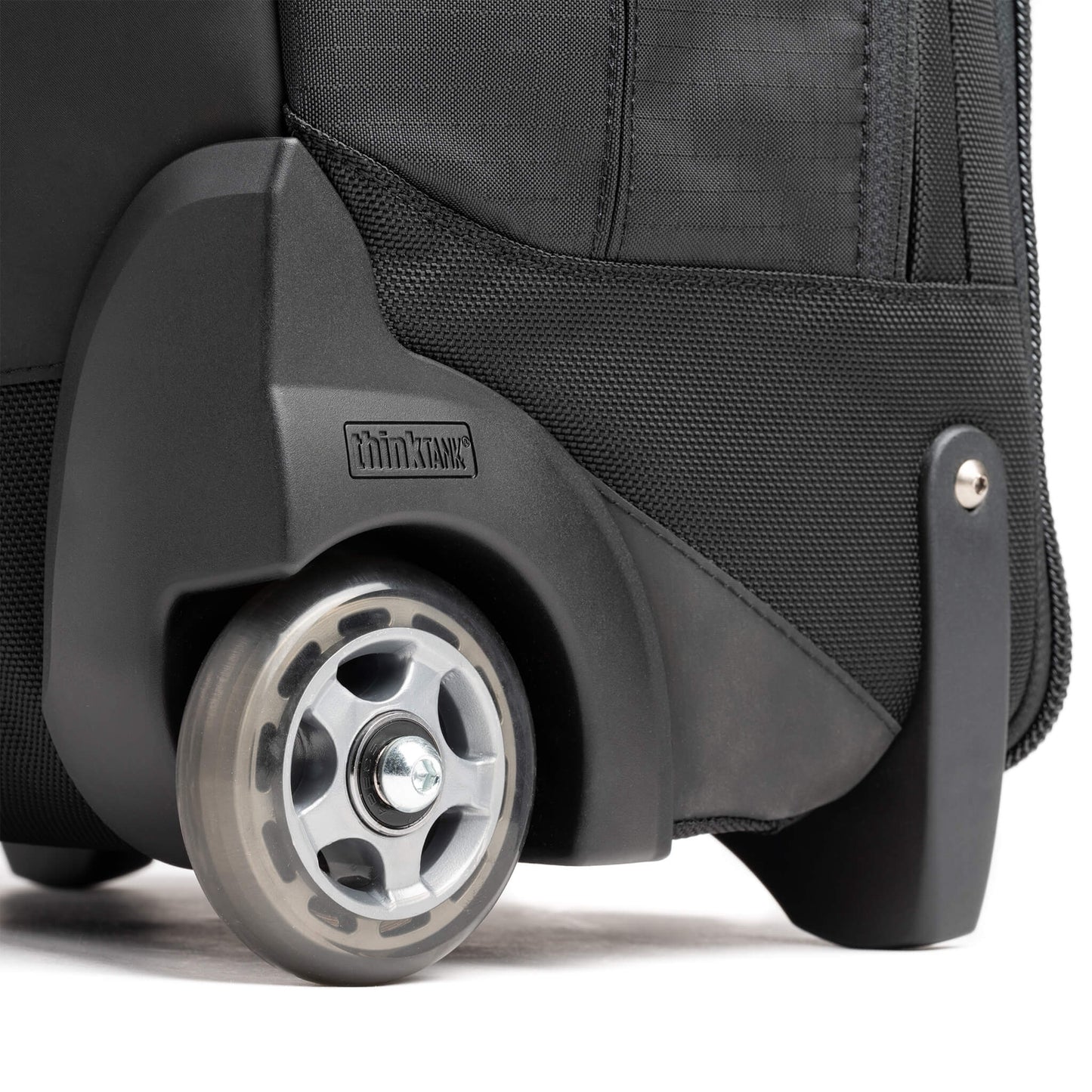 
                  
                    Trolley handle, wheels, wheel housings, feet, and kick plate are replaceable to extend product life
                  
                