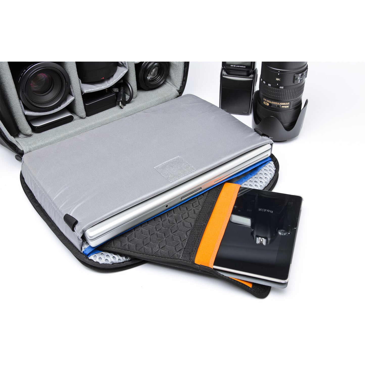 
                  
                    Padded sleeve fits most 15.4" laptops and a 10" tablet
                  
                
