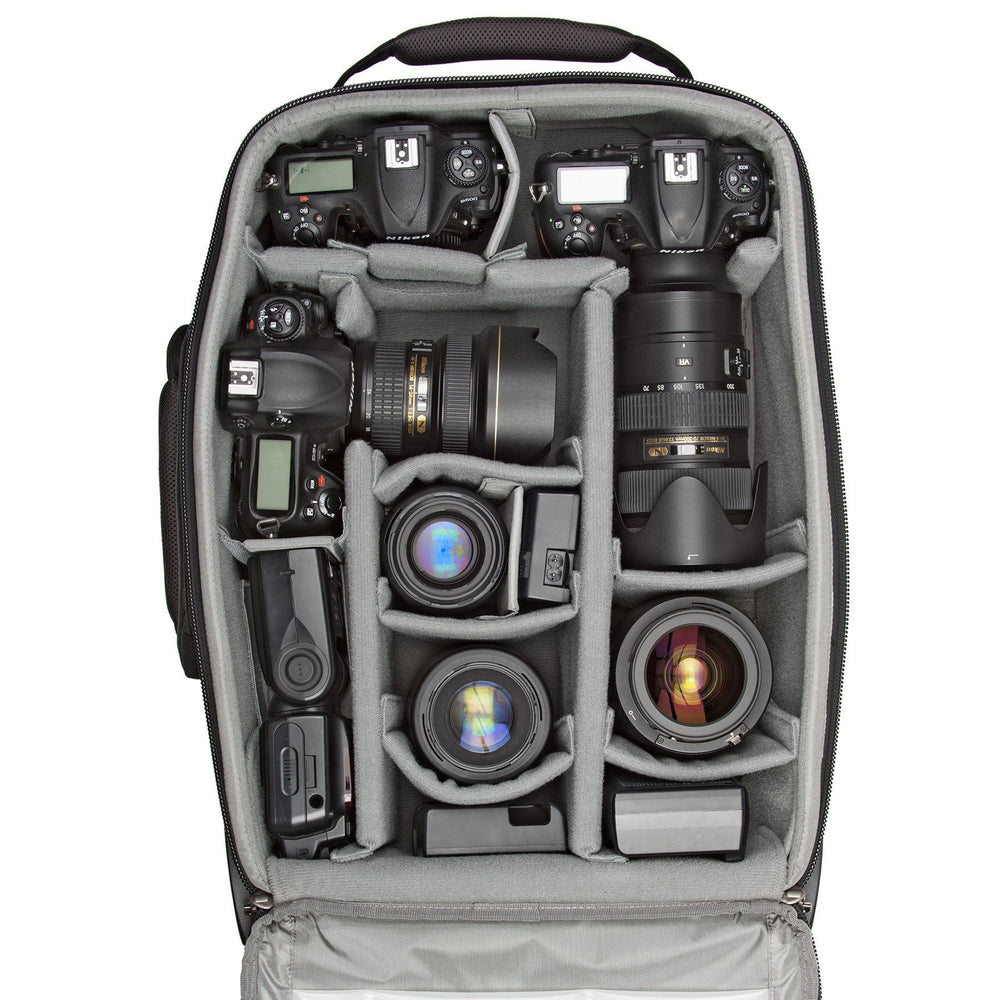 
                  
                    Nikon D3S+14-24mm f/2.8, D500, D500+70-200mm f/2.8, 50mm f/1.4, 105mm f/2.8, 24-70mm f/2.8, Flash
                  
                