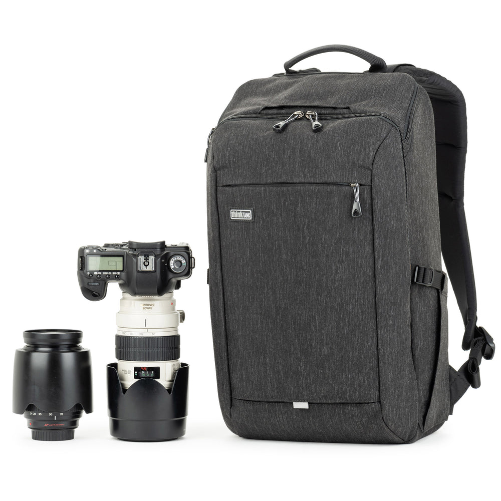 The BackStory’s rear-panel opening offers complete access to your gear while a top panel provides quick access to your camera and speeds your workflow.