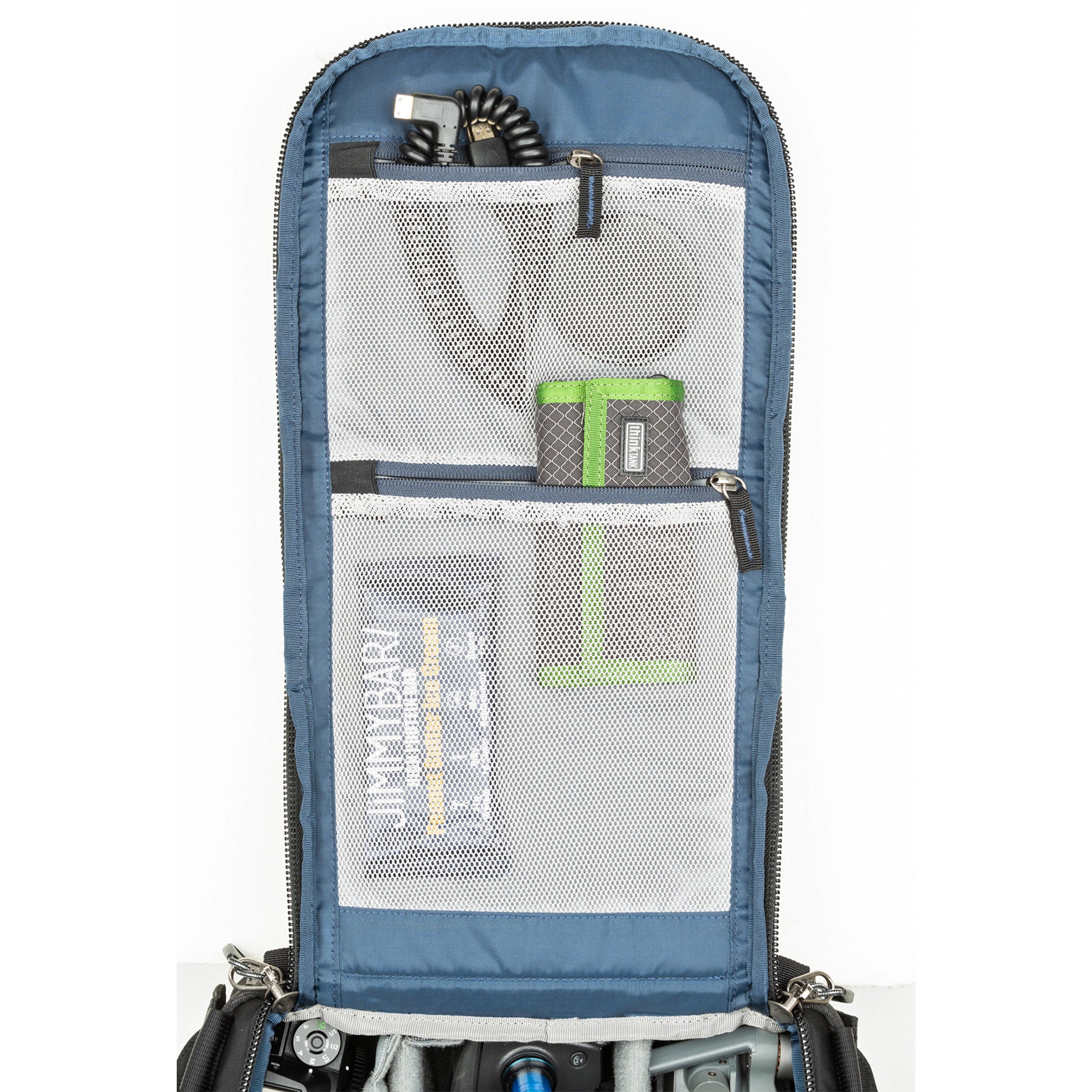 Main compartment pockets give you quick access to filters, batteries, cards, etc.