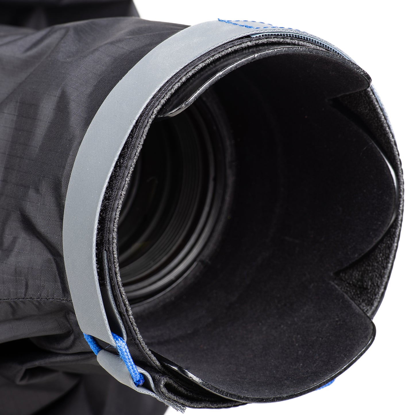 
                  
                    Non-slip, adjustable strap attaches directly to the lens hood
                  
                