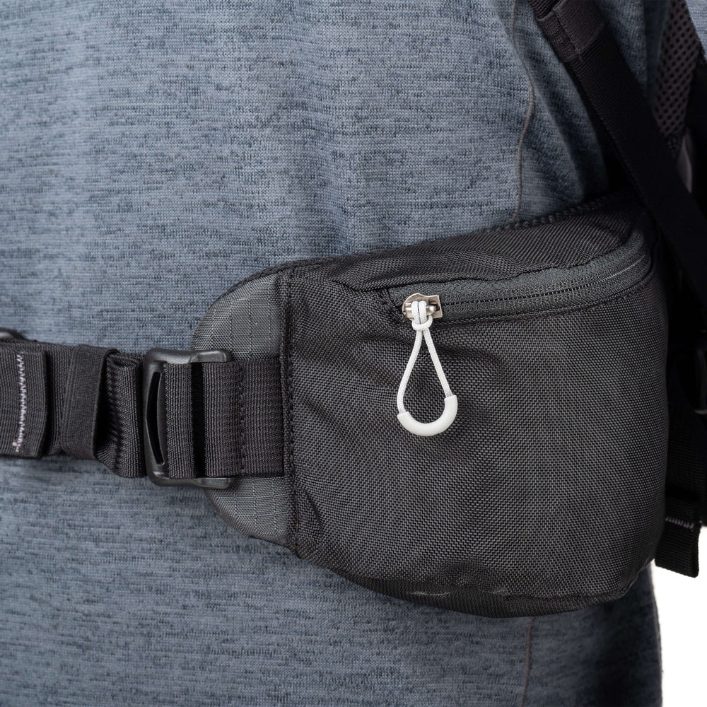 
                  
                    Zippered pocket on waist belt
                  
                