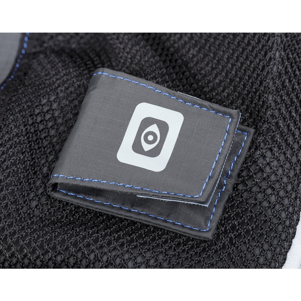 
                  
                    An eyepiece pocket is built into the bottom of the Hydrophobia rain cover (eyepiece sold separately)
                  
                