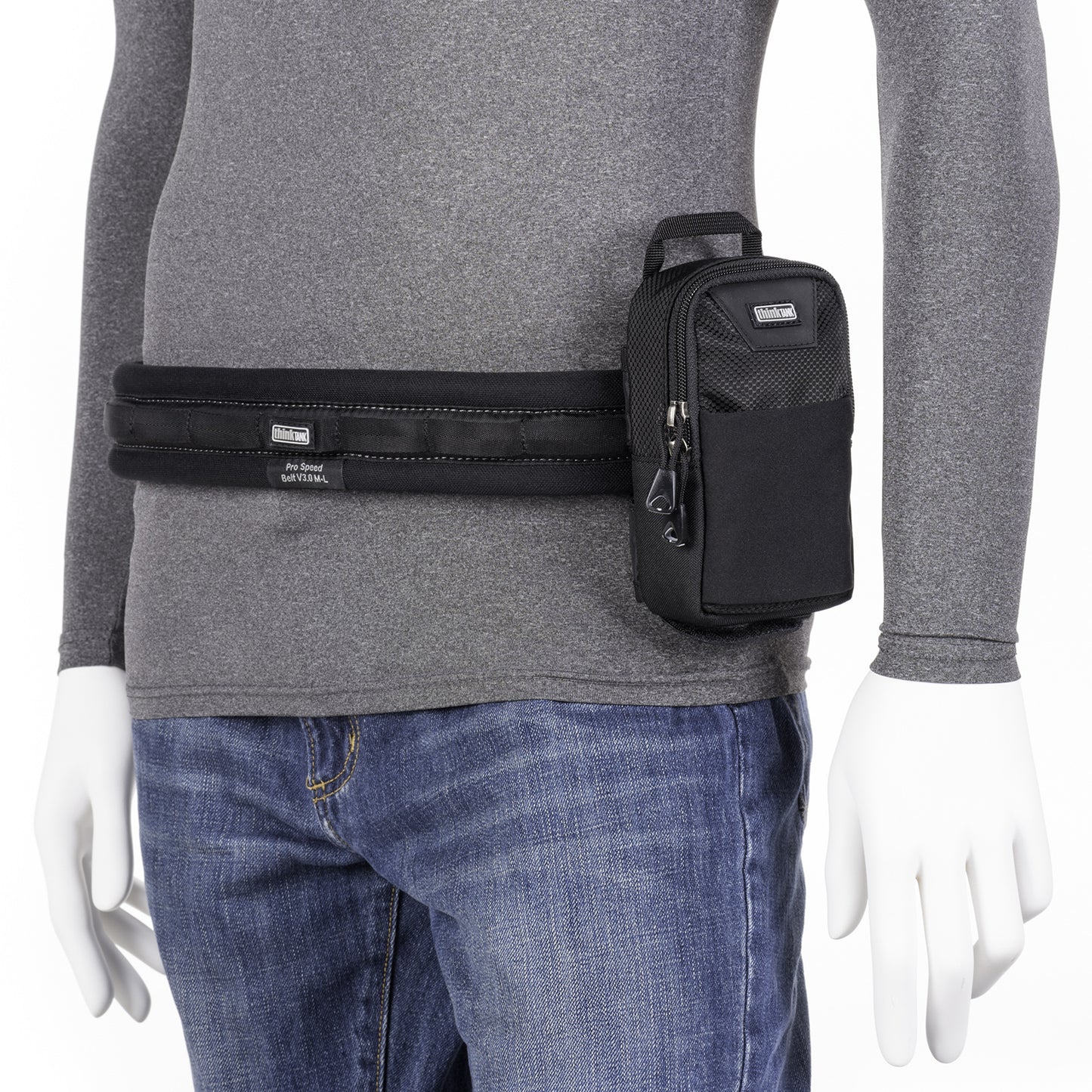 
                  
                    Pouch rotates or locks on a belt
                  
                