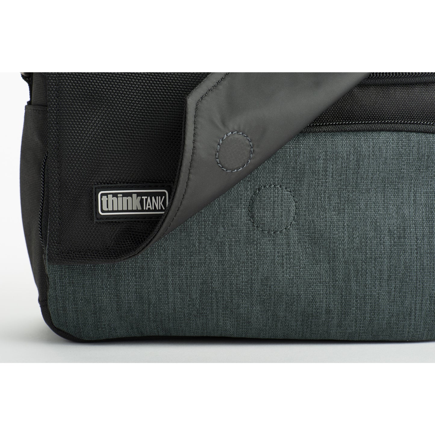 
                  
                    Mirrorless Mover® 30i Pewter
                  
                
