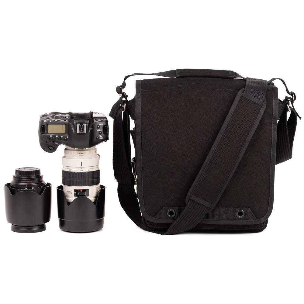 Retrospective 20 V2.0 - Best Camera Shoulder Bag for gripped DSLR 