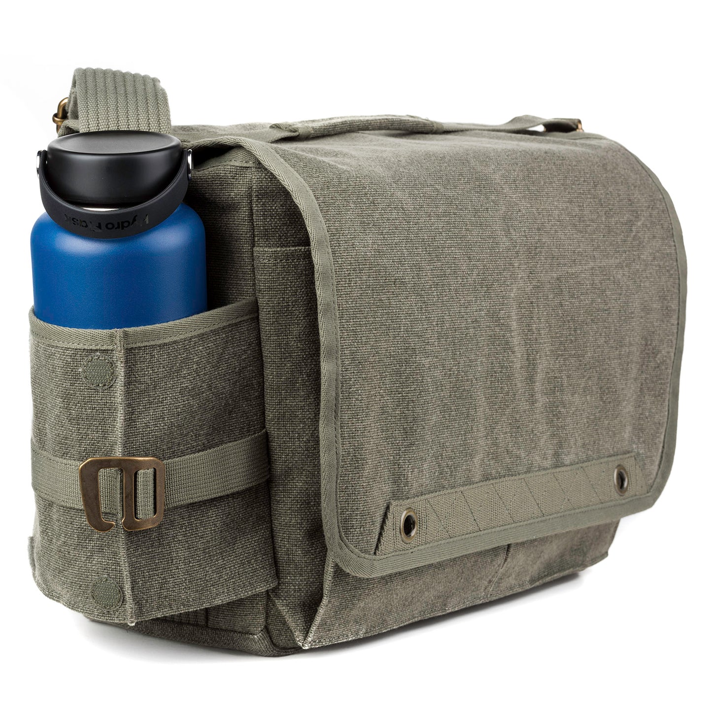 
                  
                    Collapsible water bottle pocket
                  
                