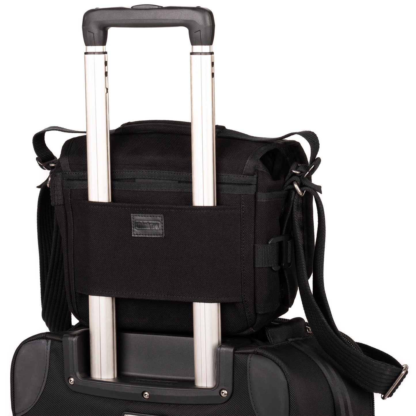 
                  
                    Luggage handle pass-through
                  
                
