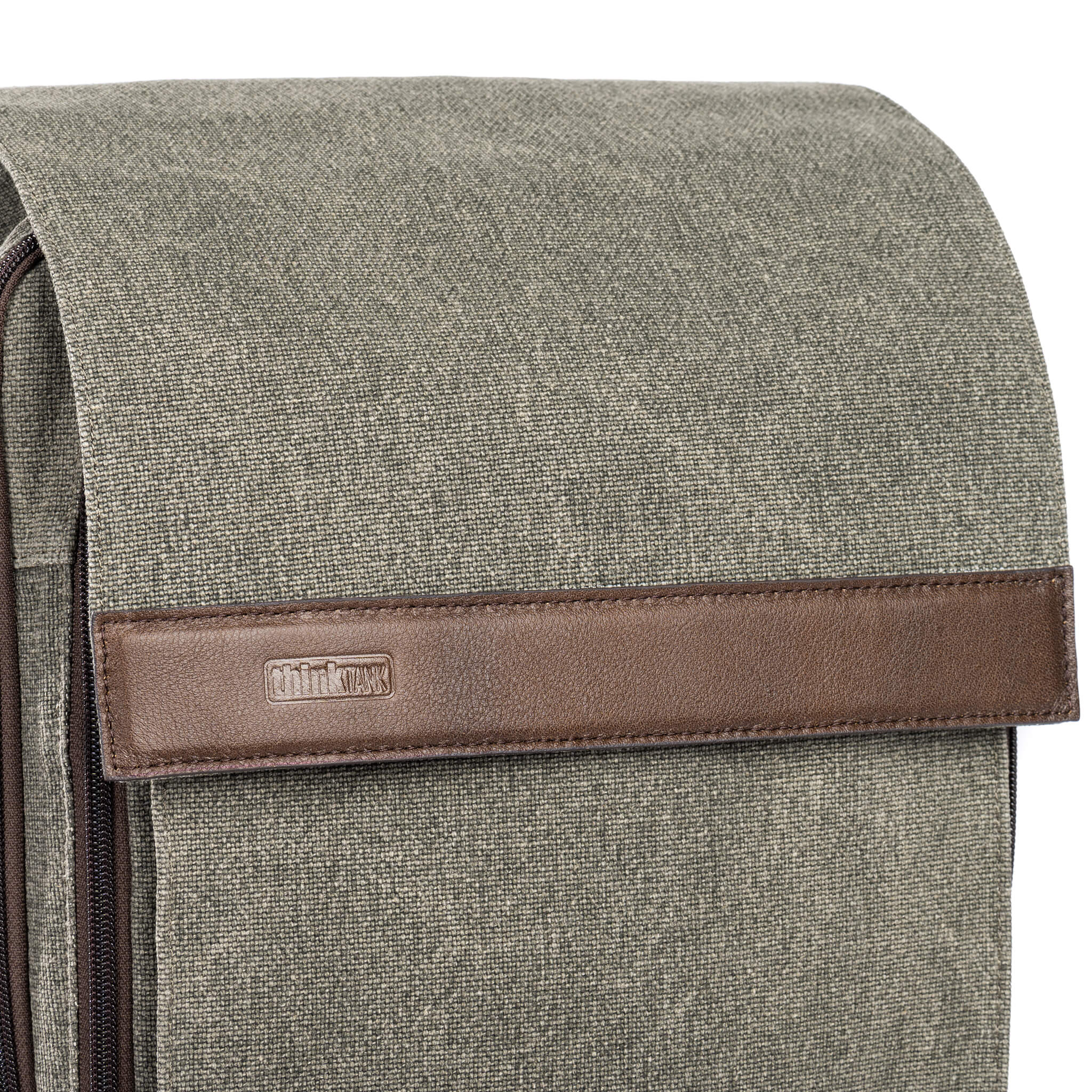 Stone-washed, weather-treated, 100% cotton canvas exterior with two-tone twill interior liner