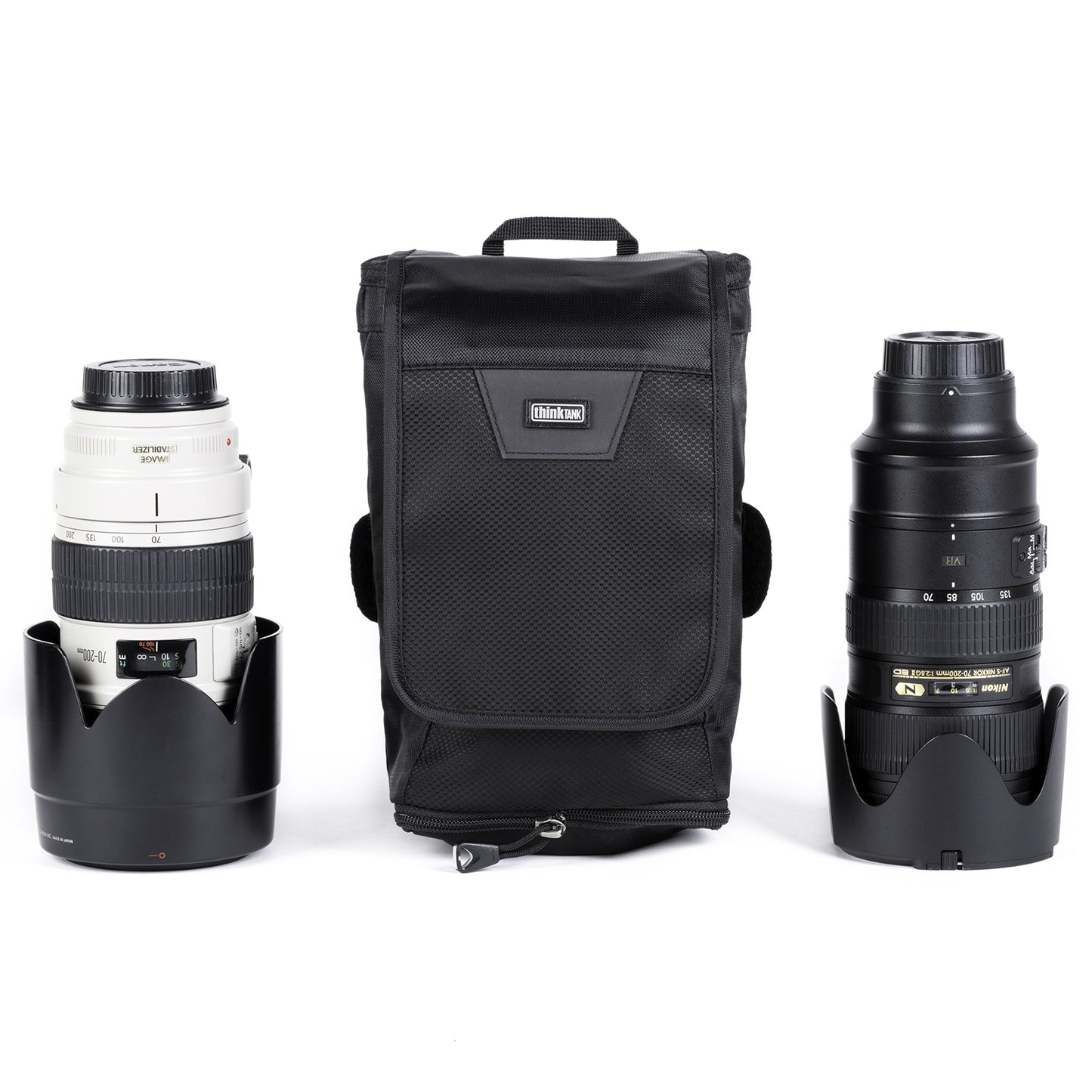 
                  
                    Lightweight, compressible pouch accommodates a 70–200mm f/2.8 lens with hood reversed or in shooting position when popped down
                  
                