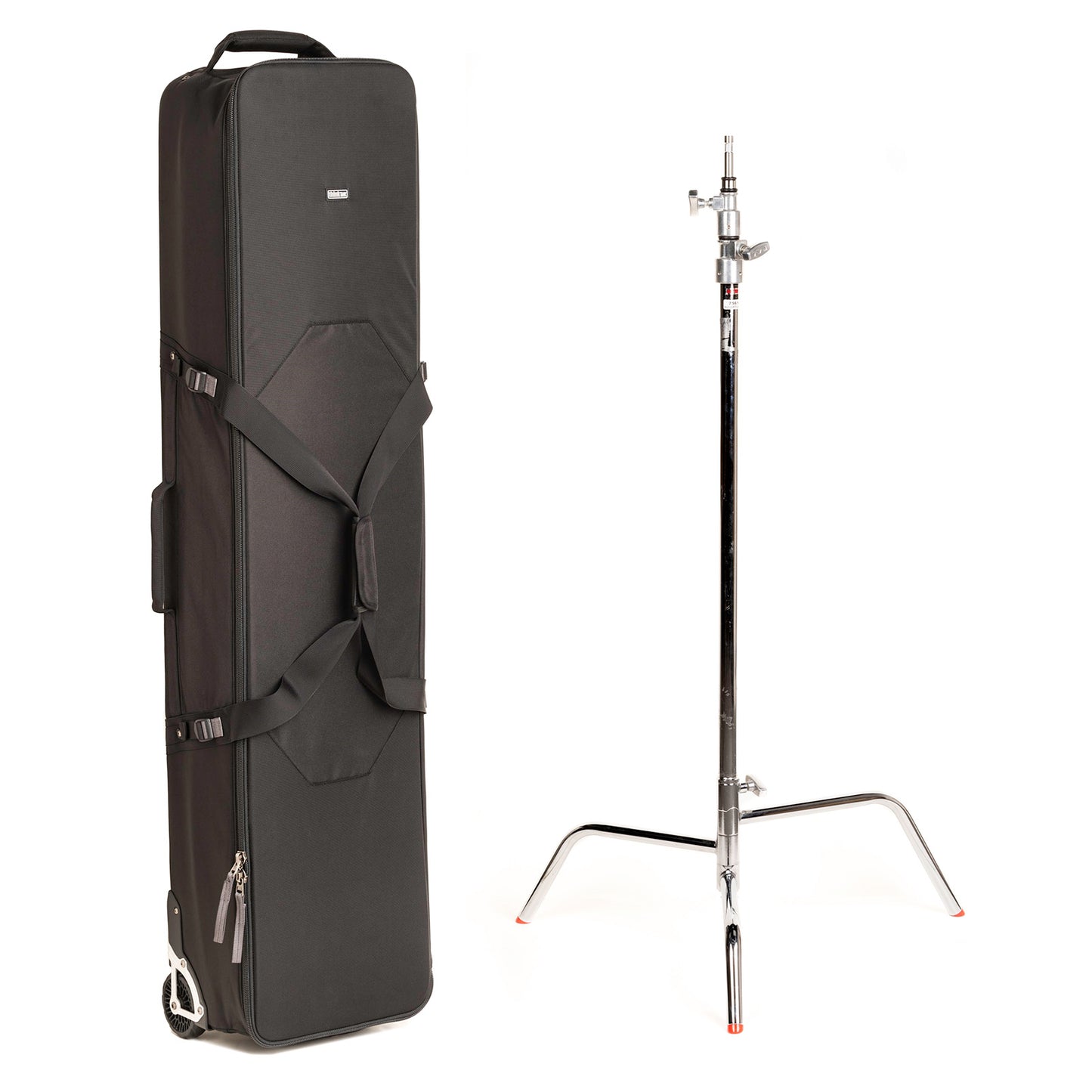 
                  
                    And with four padded handles, shock-absorbing wheels and rear skid rails, the case is easy to load while transporting to and from your shoot location.
                  
                