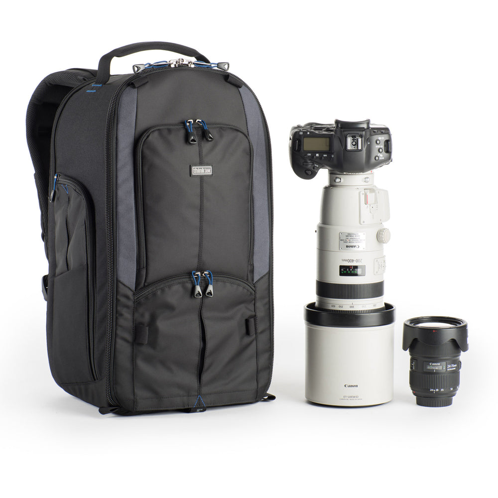 Fits 2 bodies with lenses attached or a gripped body with a 200–400mm f/4 attached